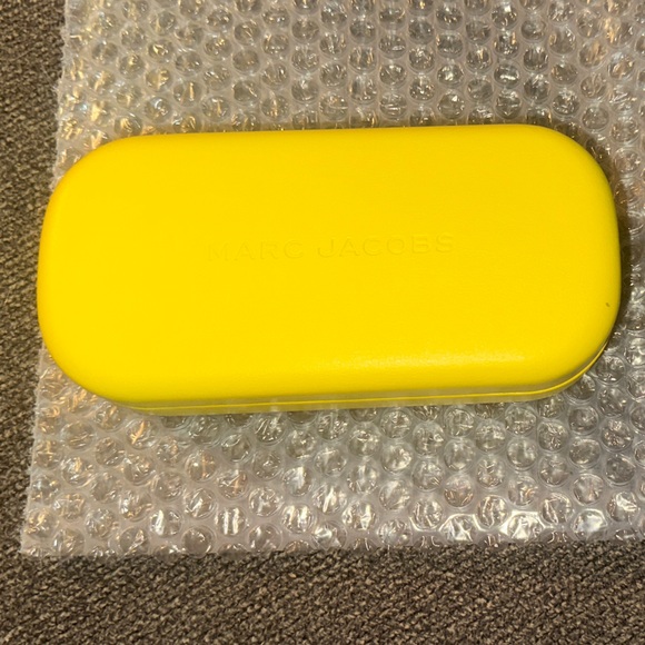 Marc Jacobs ❤️ Bright Yellow *Case Only* Sunglass Eyeglass Case-NWT - Picture 8 of 8